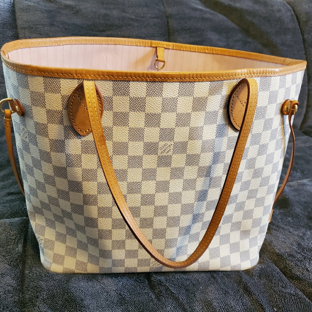 Louis Vuitton MM Neverful